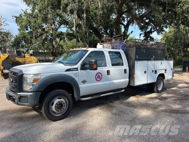 Ford F-550 Pick-upy / Pojazdy z otwieranymi burtami