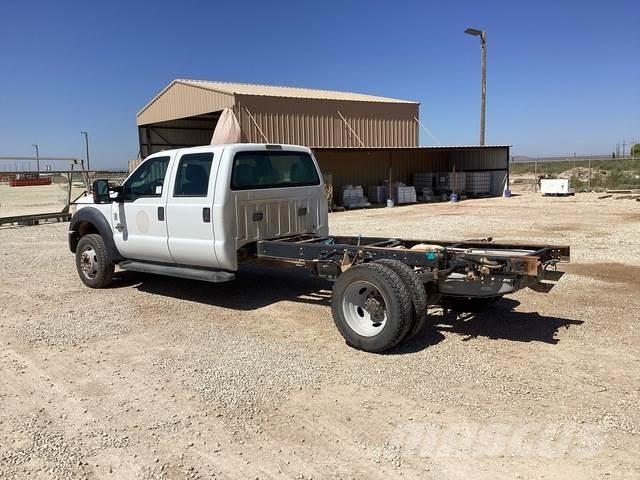 Ford F-550 Kabiny i wnętrze