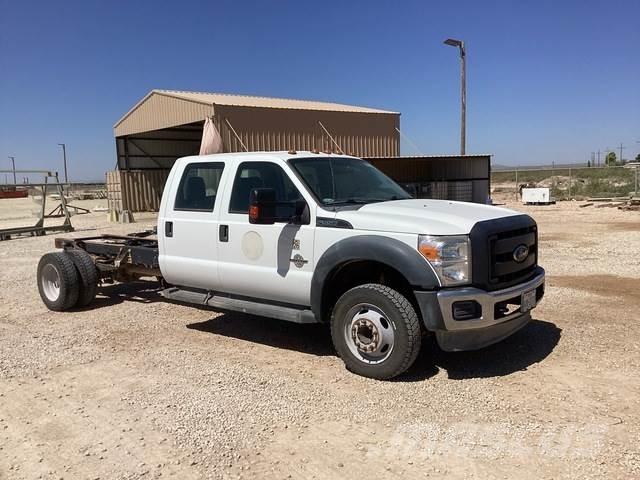 Ford F-550 Kabiny i wnętrze