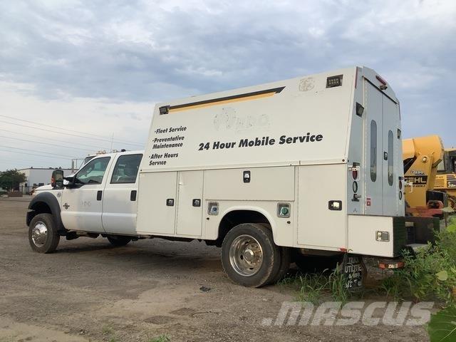 Ford F-550 Pojazdy komunalne