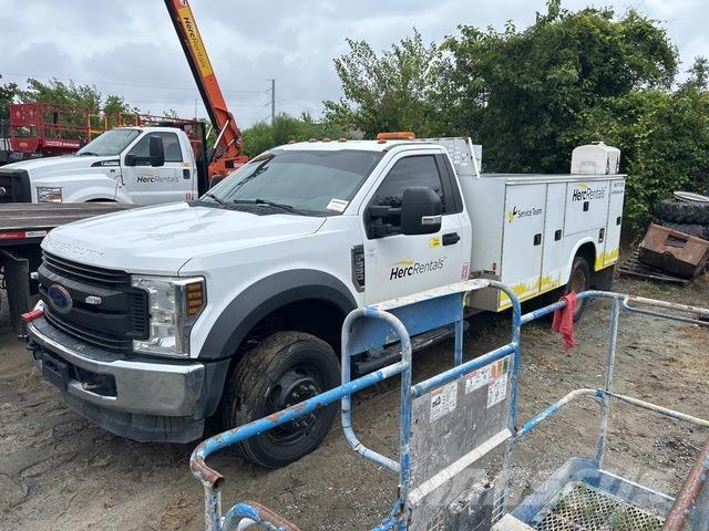 Ford F-550 Pojazdy komunalne