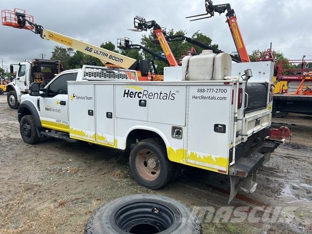 Ford F-550 Pojazdy komunalne