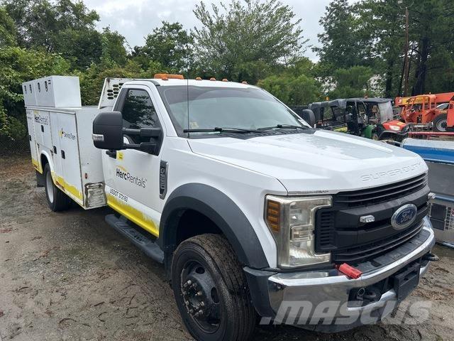 Ford F-550 Pojazdy komunalne