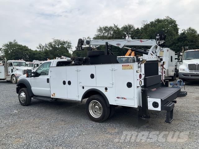 Ford F-550 Pojazdy komunalne