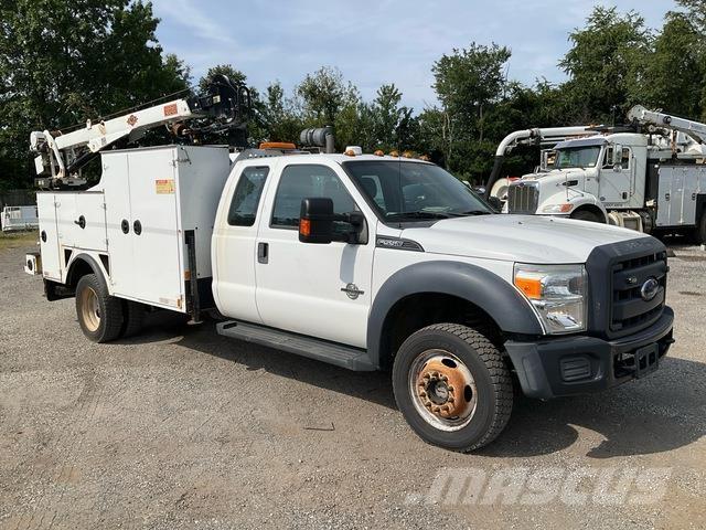 Ford F-550 Pojazdy komunalne