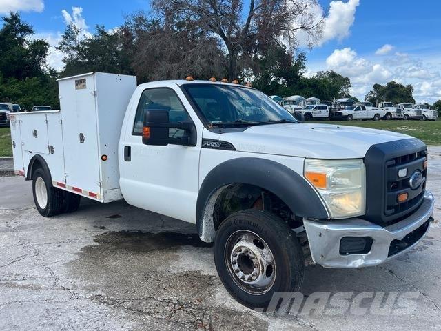 Ford F-550 Pojazdy komunalne