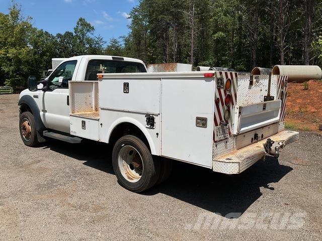 Ford F-550 Pick-upy / Pojazdy z otwieranymi burtami