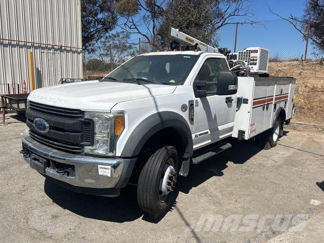 Ford F-550 Pojazdy komunalne