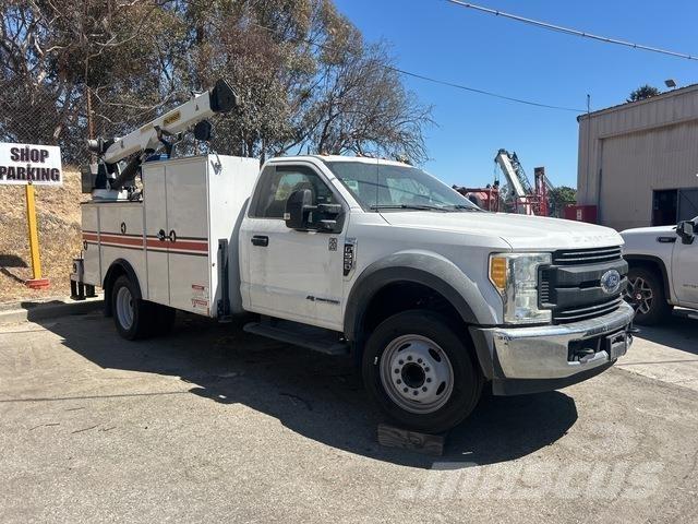 Ford F-550 Pojazdy komunalne