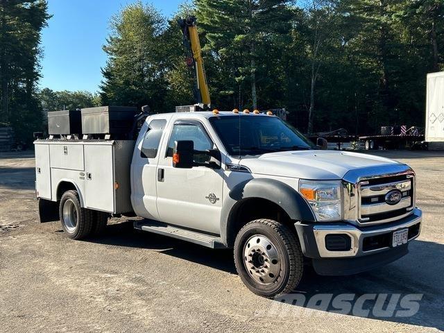 Ford F-550 Pick-upy / Pojazdy z otwieranymi burtami