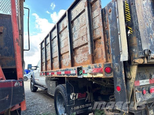 Ford F-550 Ciężarówki typu Platforma / Skrzynia