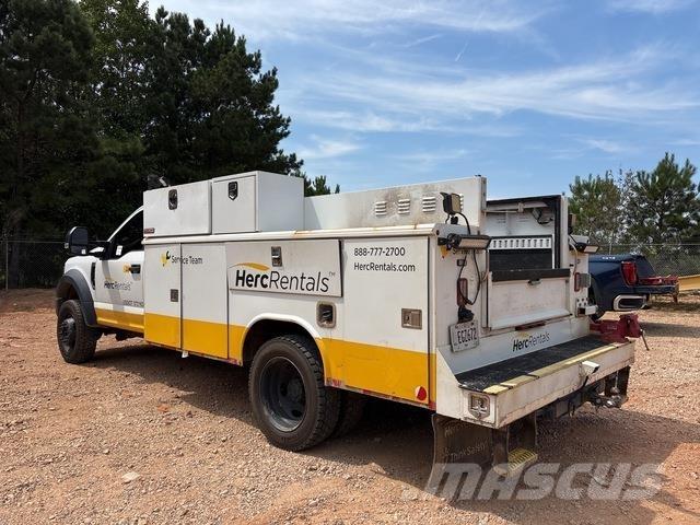 Ford F-550 Cysterna