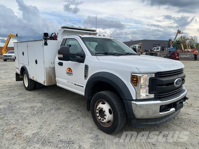 Ford F-550 Pojazdy komunalne