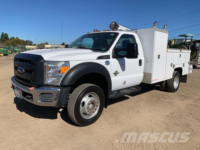 Ford F-550 Pojazdy komunalne