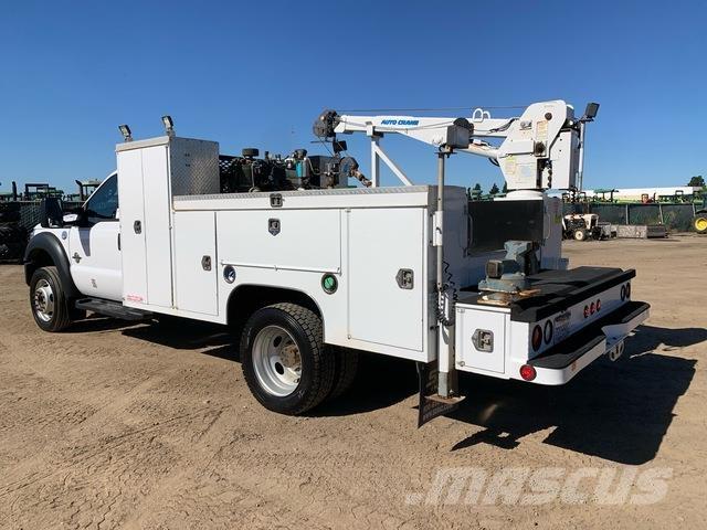 Ford F-550 Pojazdy komunalne