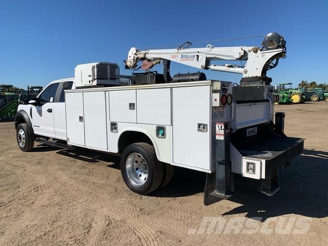 Ford F-550 Pojazdy komunalne