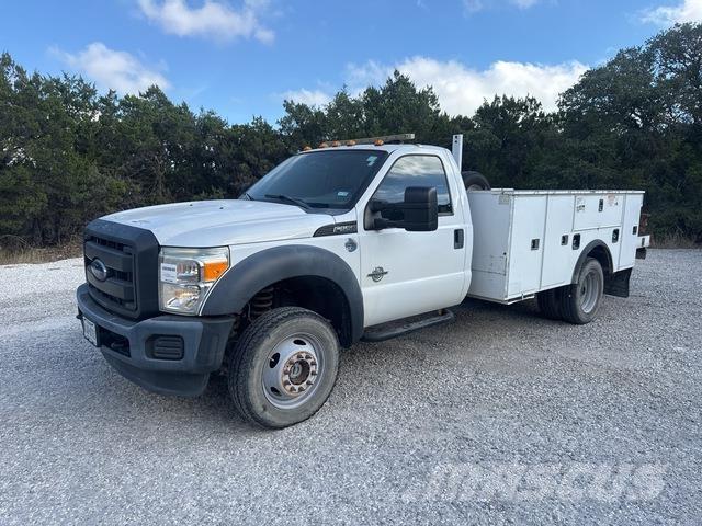 Ford F-550 Pick-upy / Pojazdy z otwieranymi burtami