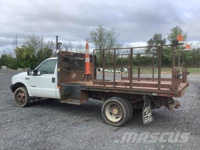 Ford F-550 Ciężarówki typu Platforma / Skrzynia