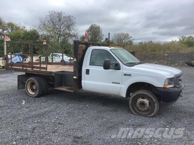Ford F-550 Ciężarówki typu Platforma / Skrzynia
