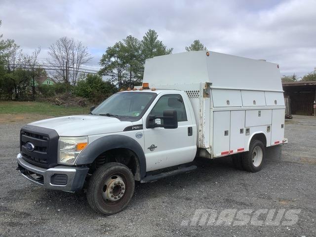 Ford F-550 Pick-upy / Pojazdy z otwieranymi burtami