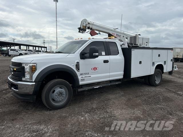 Ford F-550 Pojazdy komunalne