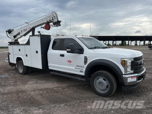 Ford F-550 Pojazdy komunalne