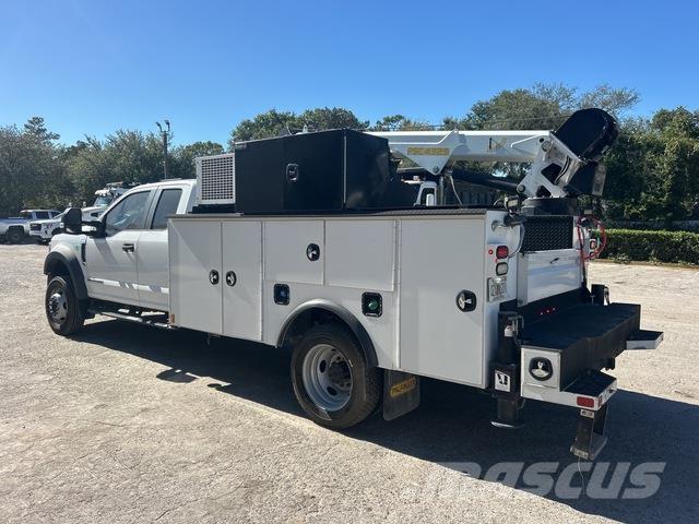 Ford F-550 Pojazdy komunalne