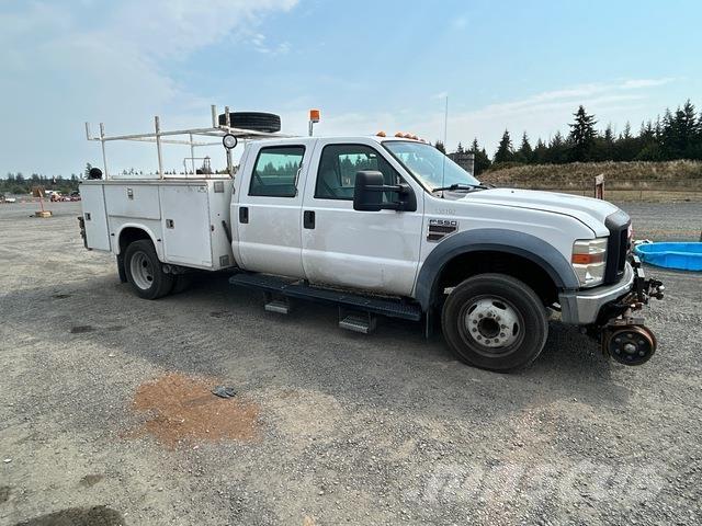 Ford F-550 Pick-upy / Pojazdy z otwieranymi burtami
