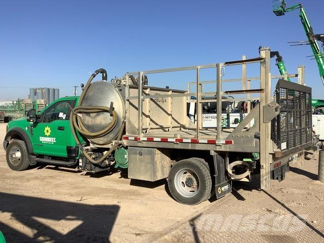 Ford F-550 Ciężarówki typu Platforma / Skrzynia