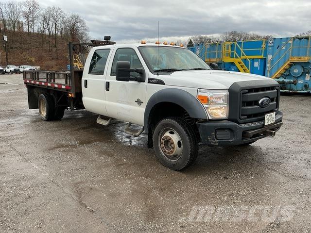Ford F-550 Ciężarówki typu Platforma / Skrzynia