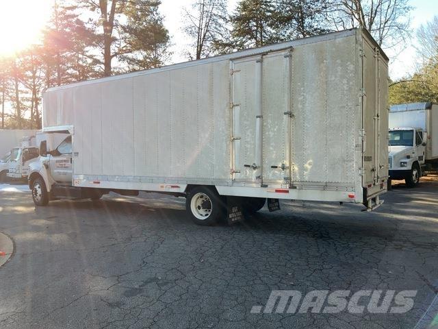 Ford F-650 Samochody ciężarowe ze skrzynią zamkniętą