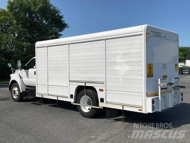 Ford F-650 Samochody do transportu napojów