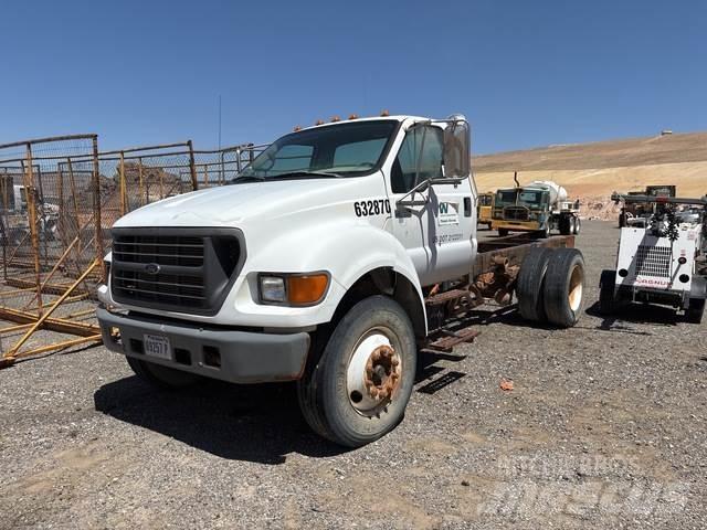 Ford F-650 Kabiny i wnętrze