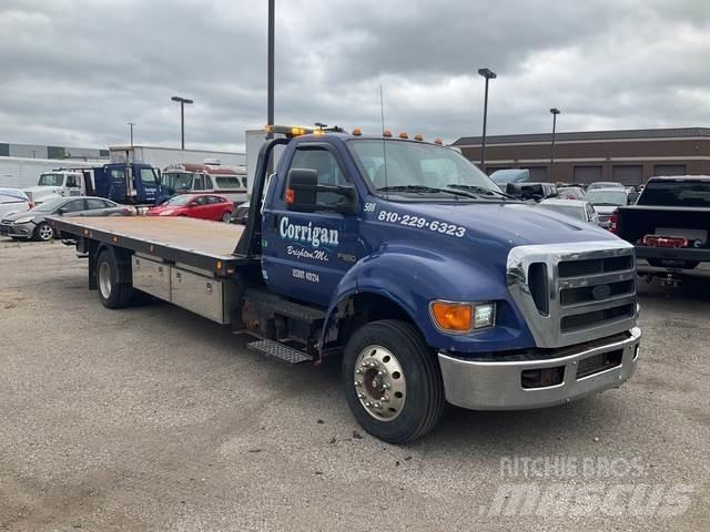 Ford F-650 Samochody ratownicze pomocy drogowej