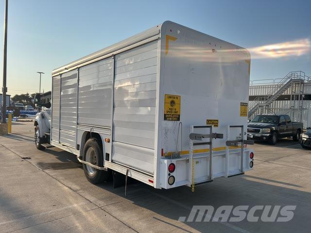 Ford F-650 Samochody do transportu napojów