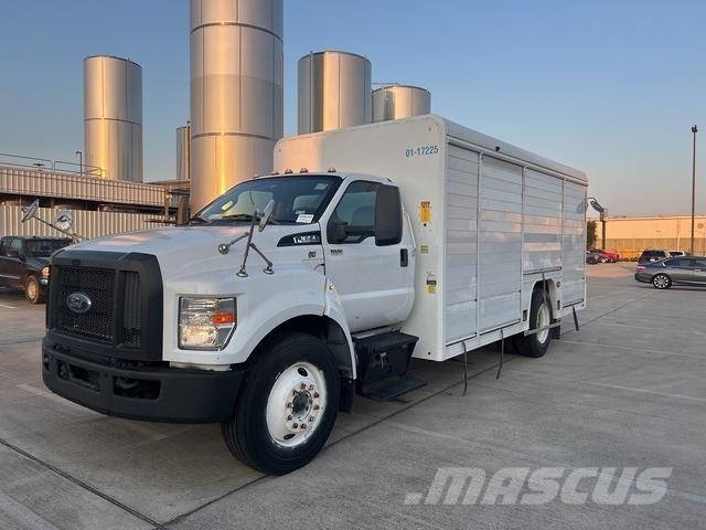 Ford F-650 Samochody do transportu napojów
