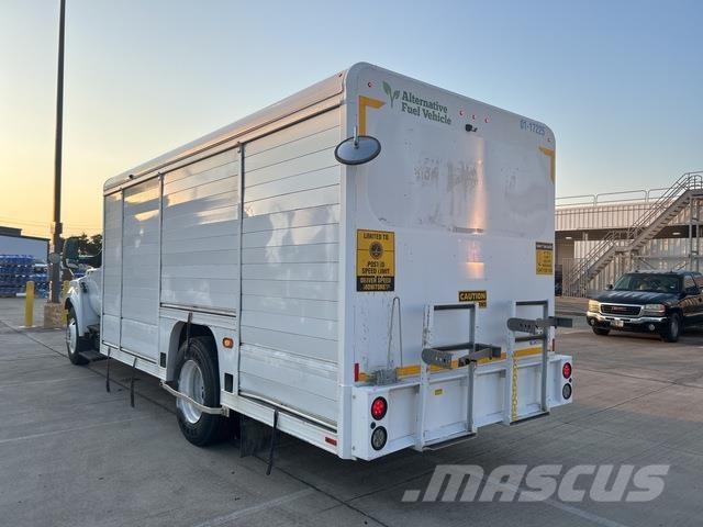 Ford F-650 Samochody do transportu napojów