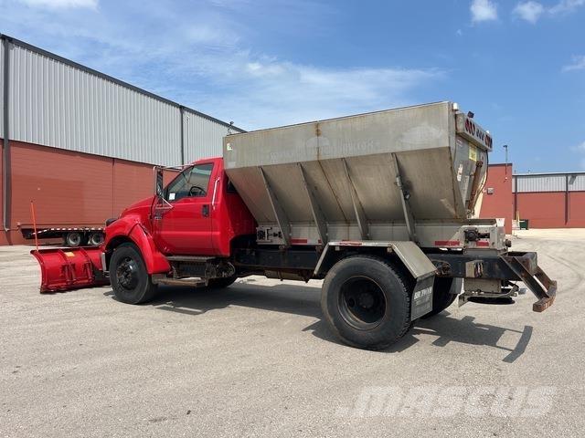 Ford F-650 Lemiesze i pługi śnieżne