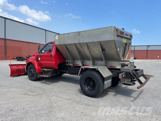 Ford F-650 Lemiesze i pługi śnieżne