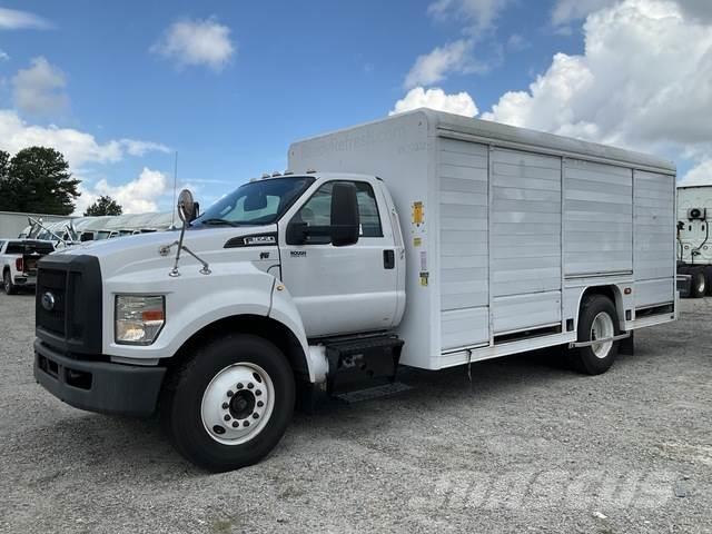 Ford F-650 Samochody do transportu napojów