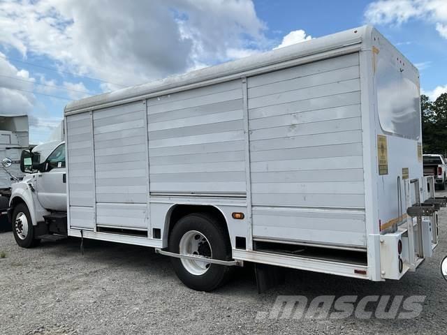 Ford F-650 Samochody do transportu napojów