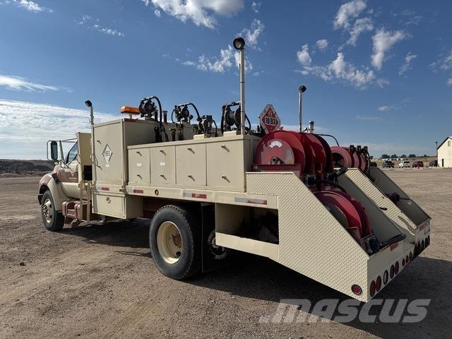 Ford F-650 Cysterna