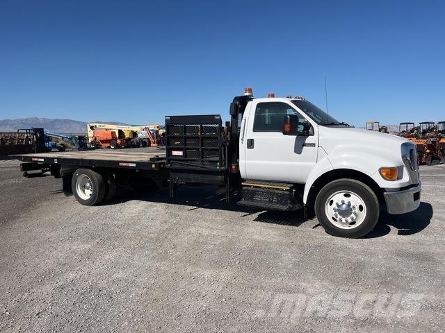 Ford F-650 Samochody ratownicze pomocy drogowej