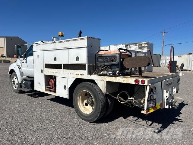 Ford F-650 Pick-upy / Pojazdy z otwieranymi burtami