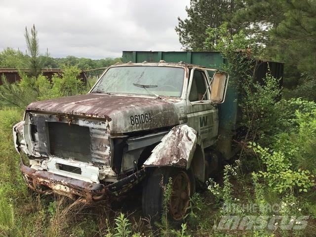 Ford F-700 Wywrotki