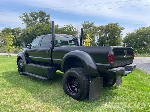 Ford F-750 Inne