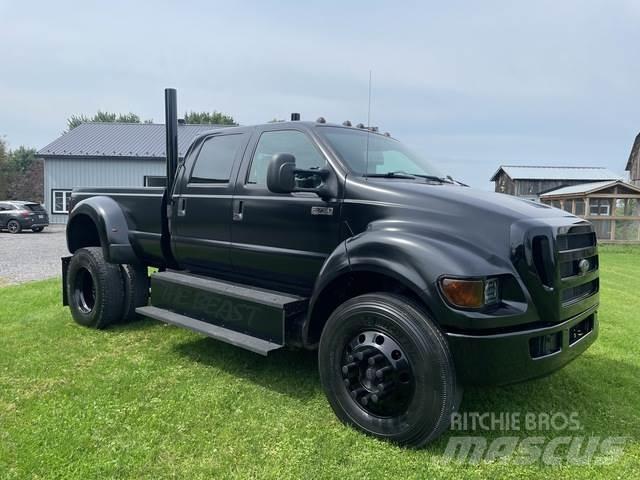 Ford F-750 Inne