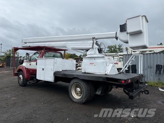 Ford F-750 Podnośniki koszowe
