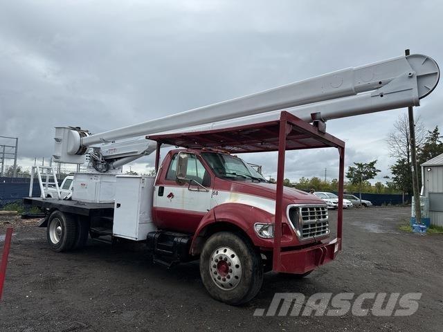 Ford F-750 Podnośniki koszowe