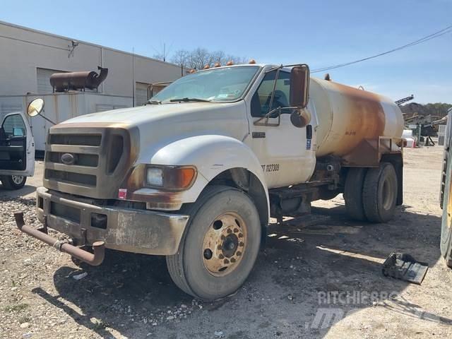Ford F-750 Polewaczki